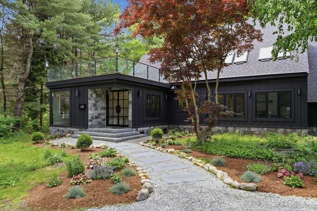 366 River Road, Carlisle, MA 01741