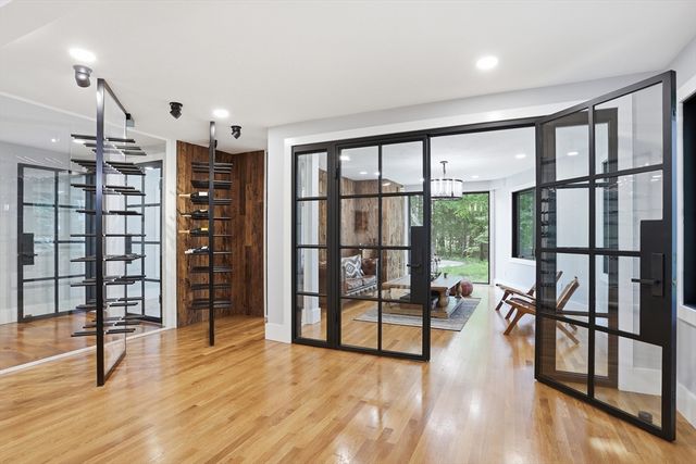 366 River Road, Carlisle, MA 01741