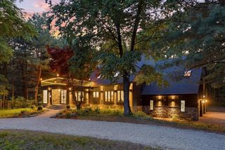 366 River Road, Carlisle, MA 01741