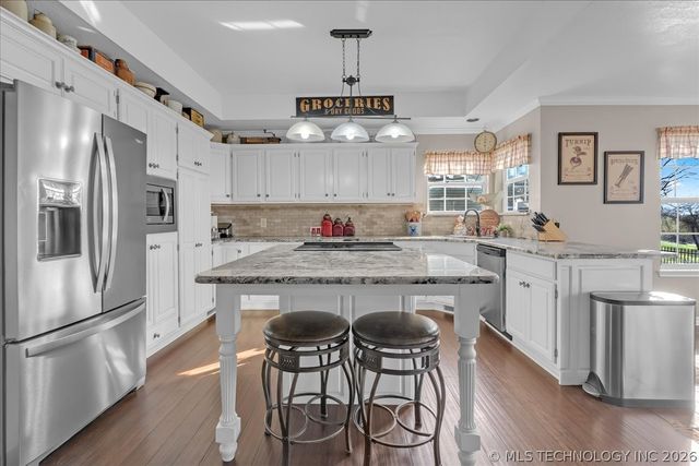 22972 Woodridge Drive, Claremore, OK 74019