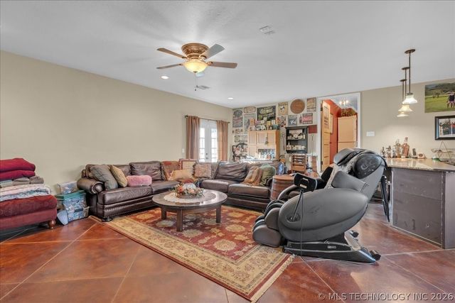 22972 Woodridge Drive, Claremore, OK 74019