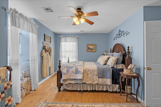 22972 Woodridge Drive, Claremore, OK 74019