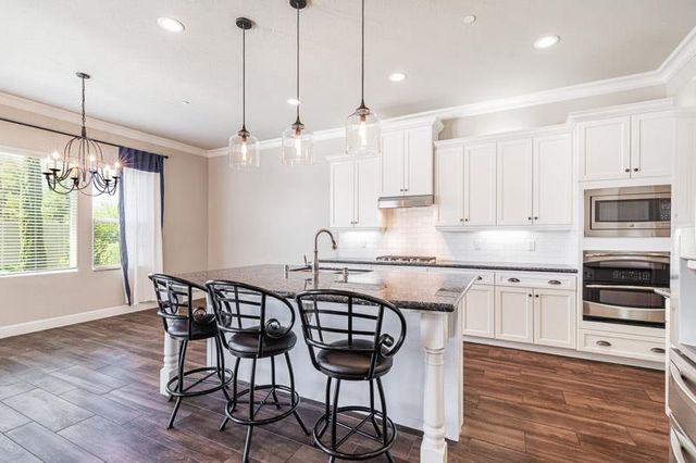 2674 Prescott Avenue, Clovis, CA 93619