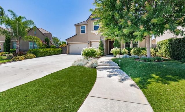 2674 Prescott Avenue, Clovis, CA 93619