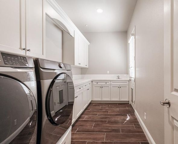 2674 Prescott Avenue, Clovis, CA 93619
