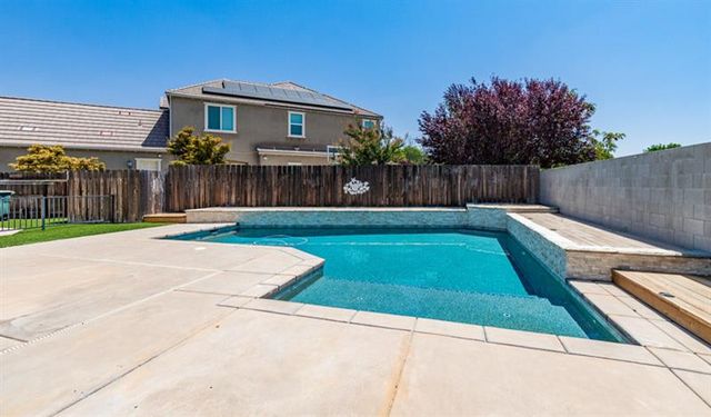 2674 Prescott Avenue, Clovis, CA 93619