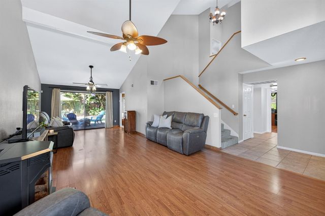 6477 N Hanover Avenue, Fresno, CA 93722