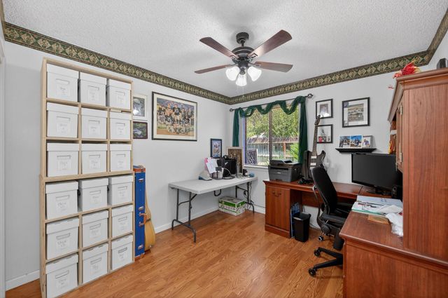 6477 N Hanover Avenue, Fresno, CA 93722