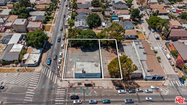 9145 S Broadway, Los Angeles, CA 90003