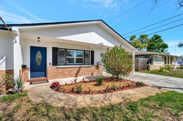 565 55TH AVENUE NE, St Petersburg, FL 33703