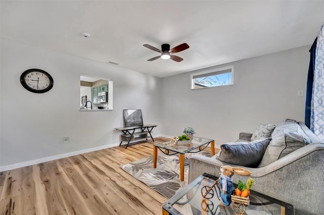 565 55TH AVENUE NE, St Petersburg, FL 33703