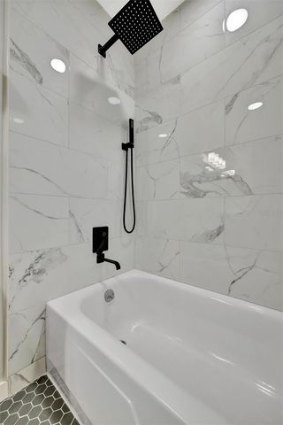 565 55TH AVENUE NE, St Petersburg, FL 33703