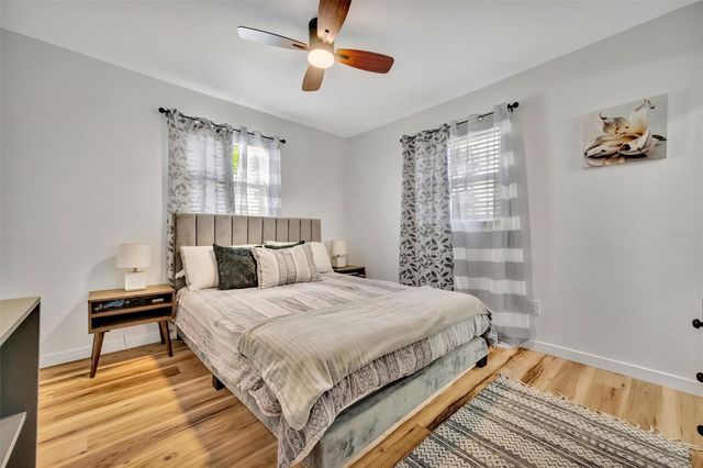 565 55TH AVENUE NE, St Petersburg, FL 33703