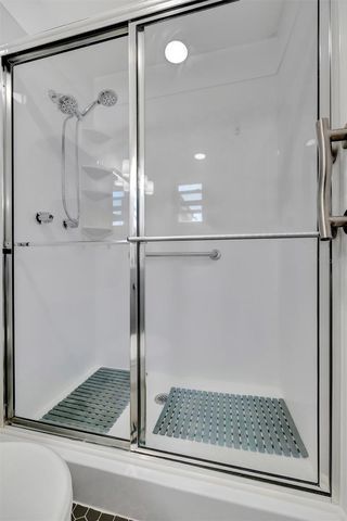 565 55TH AVENUE NE, St Petersburg, FL 33703