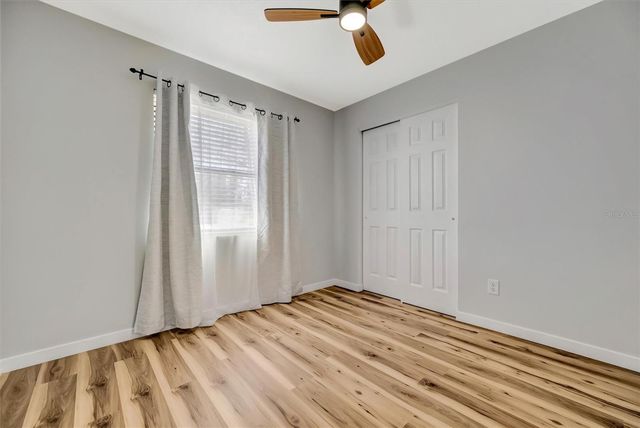 565 55TH AVENUE NE, St Petersburg, FL 33703