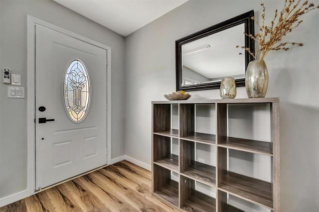 565 55TH AVENUE NE, St Petersburg, FL 33703