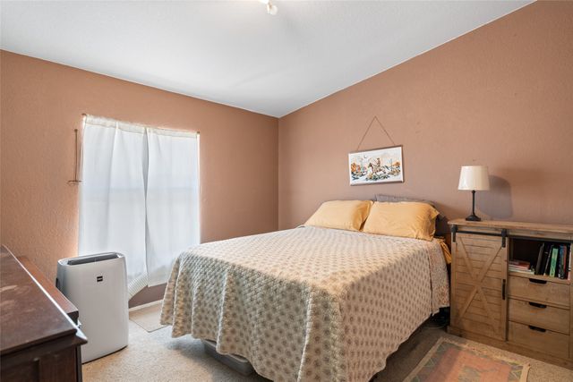 28 Sunlight View, Santa Fe, NM 87506