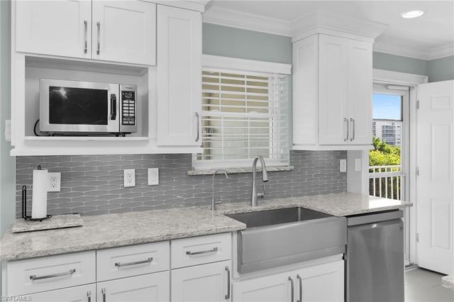 1020 Swallow AVE 302, Marco Island, FL 34145