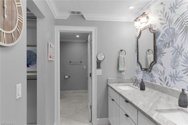 1020 Swallow AVE 302, Marco Island, FL 34145