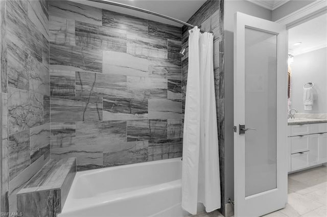 1020 Swallow AVE 302, Marco Island, FL 34145
