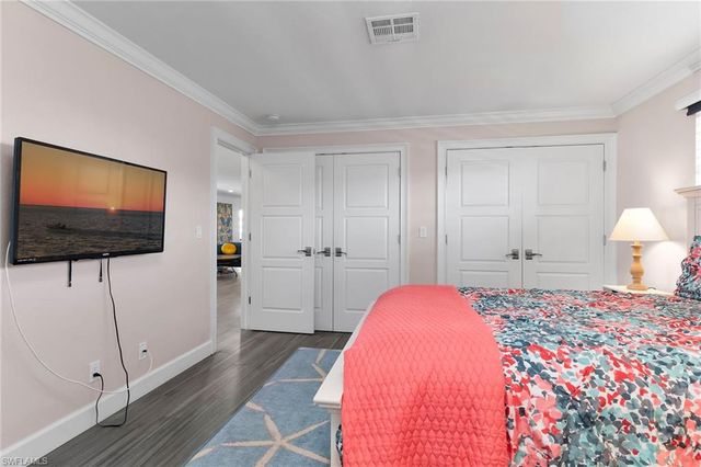 1020 Swallow AVE 302, Marco Island, FL 34145