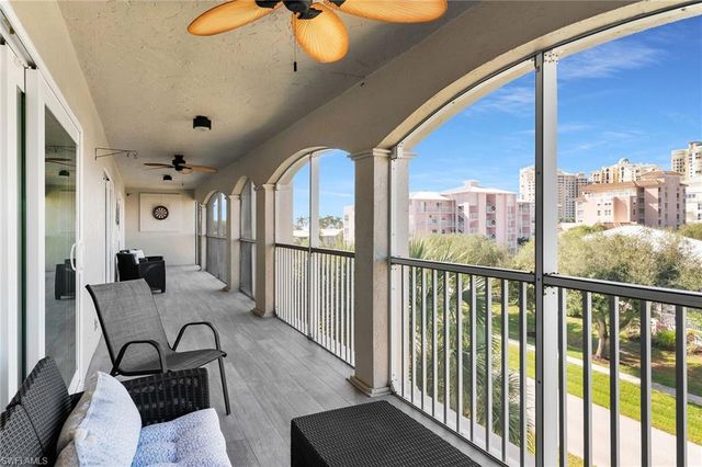 1020 Swallow AVE 302, Marco Island, FL 34145