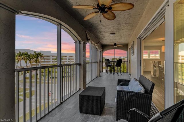 1020 Swallow AVE 302, Marco Island, FL 34145