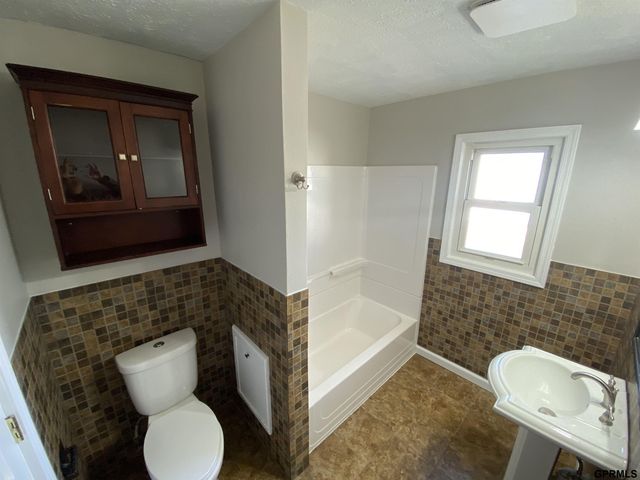 3714 14 Street, Columbus, NE 68601