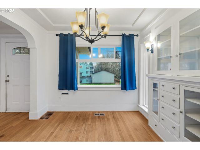 616 Se 60TH Ave, Portland, OR 97215