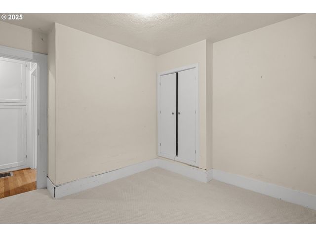 616 Se 60TH Ave, Portland, OR 97215