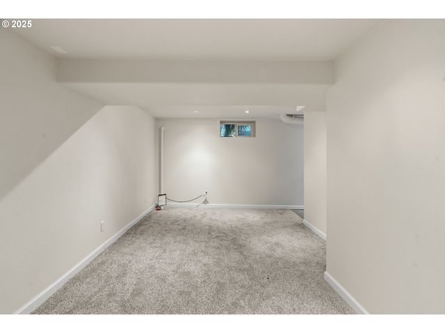 616 Se 60TH Ave, Portland, OR 97215