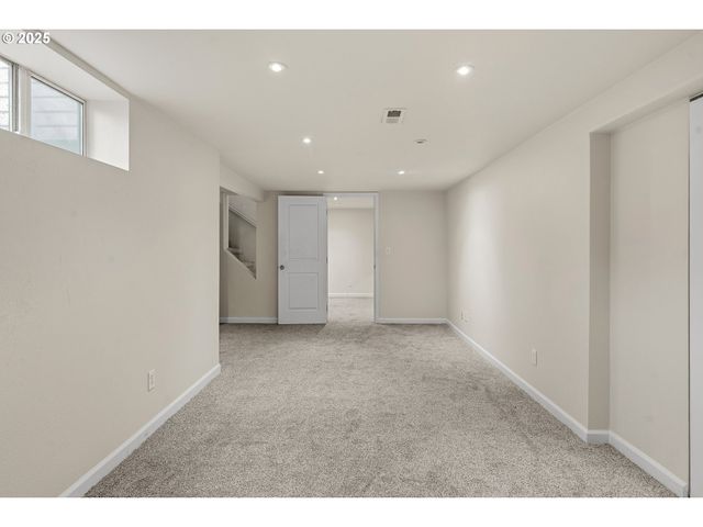 616 Se 60TH Ave, Portland, OR 97215