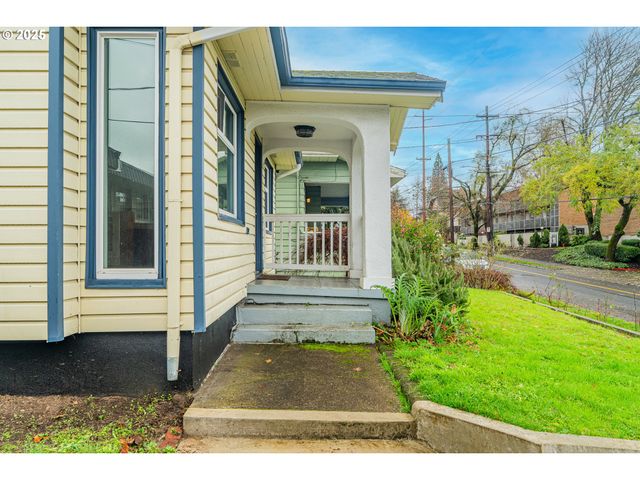 616 Se 60TH Ave, Portland, OR 97215