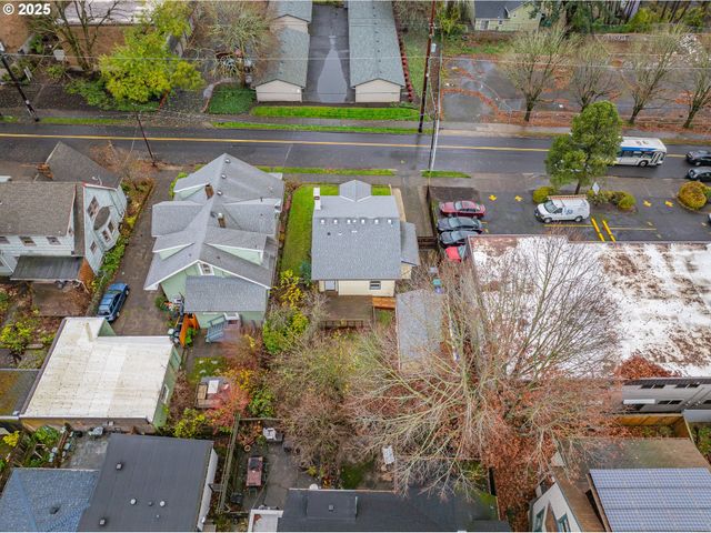 616 Se 60TH Ave, Portland, OR 97215