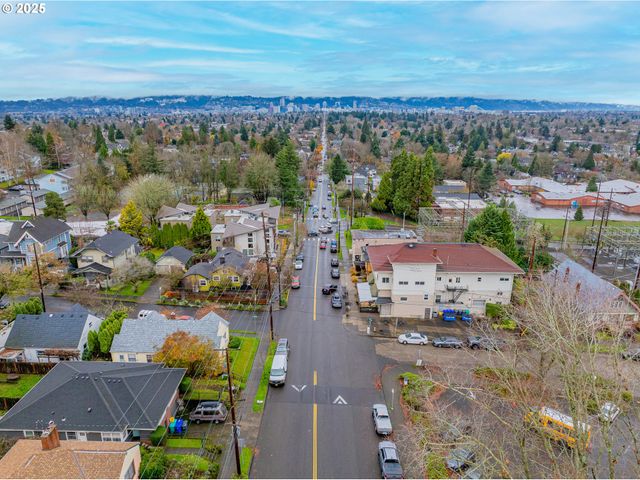 616 Se 60TH Ave, Portland, OR 97215