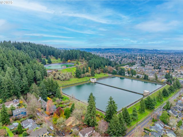 616 Se 60TH Ave, Portland, OR 97215