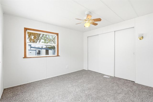 900 Mountain View Avenue, Longmont, CO 80501