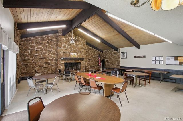 900 Mountain View Avenue, Longmont, CO 80501