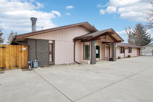 900 Mountain View Avenue, Longmont, CO 80501