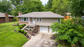 1409 E LEXINGTON CIR, Columbia, MO 65203