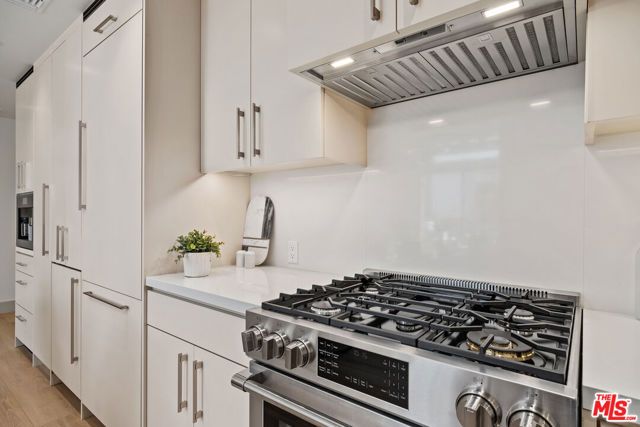 130 S Sepulveda Boulevard 415, Los Angeles, CA 90049