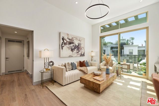 130 S Sepulveda Boulevard 415, Los Angeles, CA 90049
