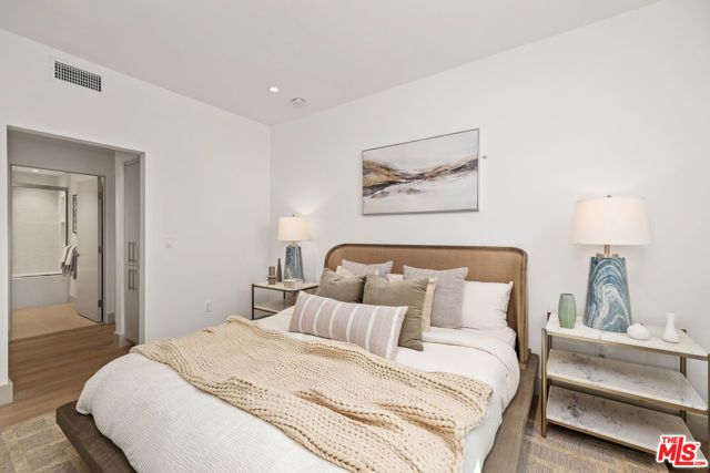 130 S Sepulveda Boulevard 415, Los Angeles, CA 90049