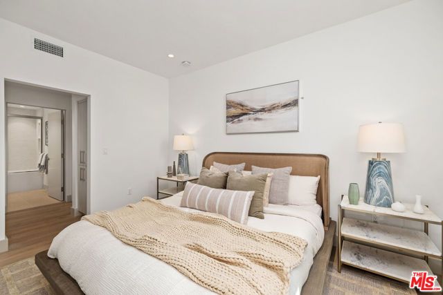130 S Sepulveda Boulevard 415, Los Angeles, CA 90049