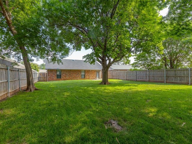 508 W 9th Street, Edmond, OK 73003