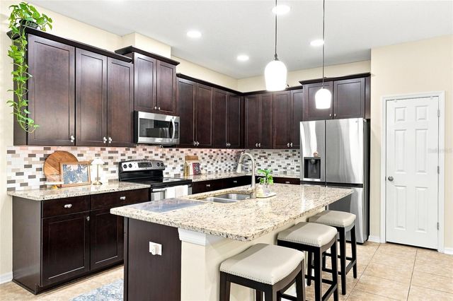1008 OAKCREST DRIVE, Brandon, FL 33510