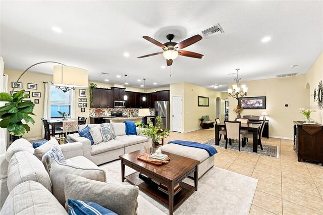 1008 OAKCREST DRIVE, Brandon, FL 33510
