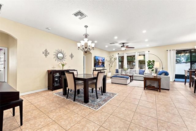 1008 OAKCREST DRIVE, Brandon, FL 33510