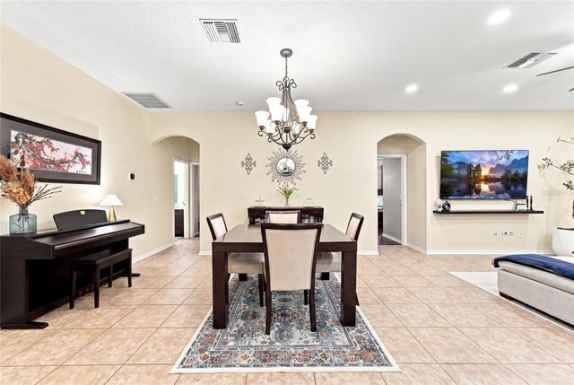 1008 OAKCREST DRIVE, Brandon, FL 33510
