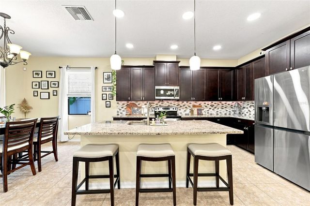 1008 OAKCREST DRIVE, Brandon, FL 33510